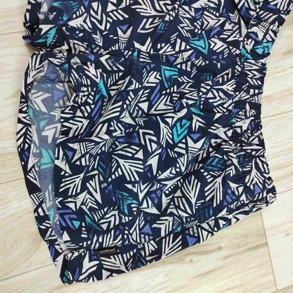 Patagonia Barely Baggies Quiver & Quill Aztec Print Women's Size Small.
Waist 12 - Picture 5 of 6